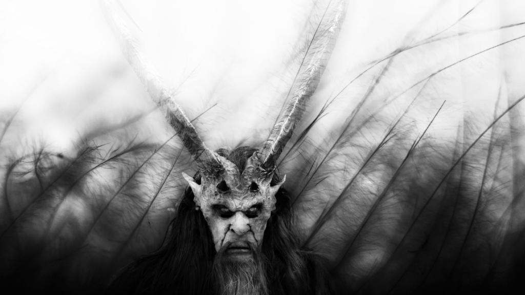 VAN DAMME’S ROOFVROUW ROL IN Prooi ONTHULD –